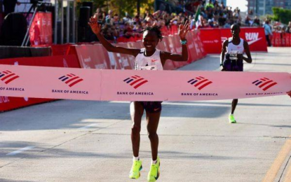 <p><strong>NEW WORLD RECORD</strong>. Ruth Chepngetich of Kenya shatters world record to win the women’s title at the 2024 Chicago Marathon on Sunday (Oct. 13, 2024). Chepngetich set a new world record of two hours, nine minutes and 56 seconds. <em>(Photo from 2024 Chicago Marathon Facebook)</em></p>