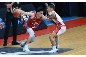 Pirates demolish Knights to boost semis bid