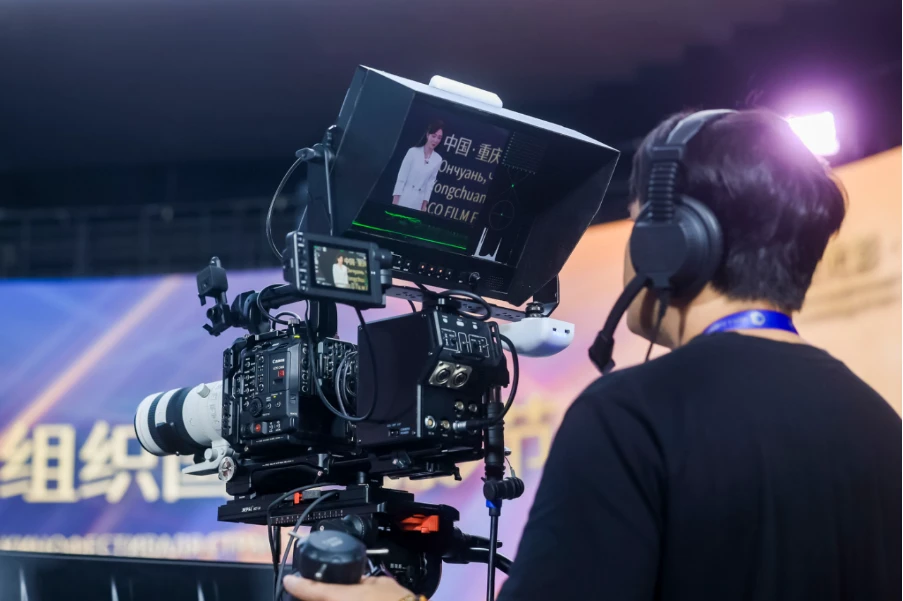 20250716_1752637367595109.jpg 【案例稿】CCTV6电影频道融媒体中心携手“佳直播PRO”,助力上合组织国家电影节部署电影机直播860 拷贝.jpg
