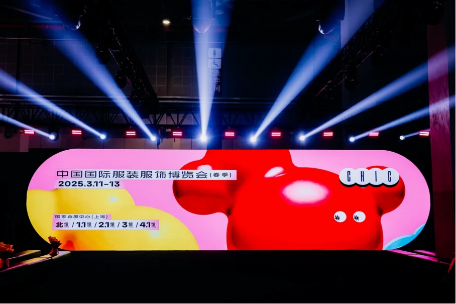 20250508_1746686025543779.jpg 【案例稿】电影机讯道化直播的新应用,“佳直播PRO”电影机讯道化直播解决方案打造秀场视听新风尚156 拷贝.jpg