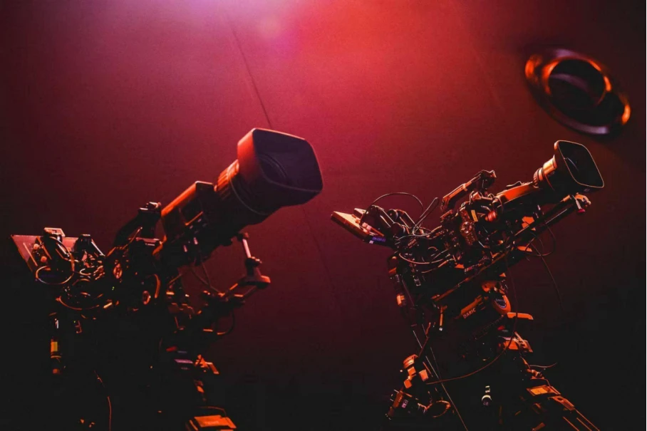 20250924_1758699260197222.jpg 【案例稿】高质感与高效率并行:佳直播PRO助力中国国际时装周闭幕大秀圆满收官3805 拷贝.jpg