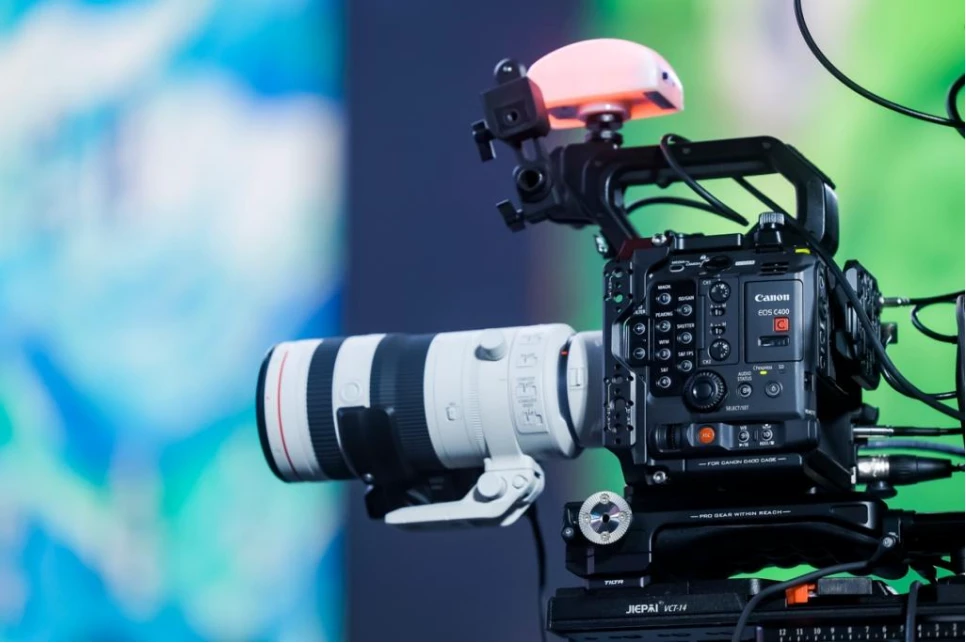 20250716_1752637408609587.jpg 【案例稿】CCTV6电影频道融媒体中心携手“佳直播PRO”,助力上合组织国家电影节部署电影机直播2076 拷贝.jpg