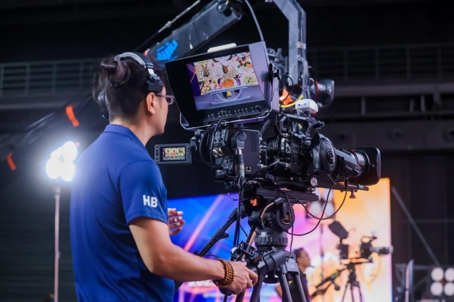 20250716_1752637421144368.jpg 【案例稿】CCTV6电影频道融媒体中心携手“佳直播PRO”,助力上合组织国家电影节部署电影机直播2412 拷贝.jpg