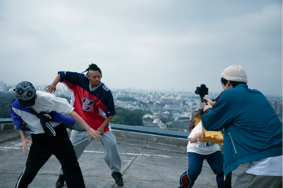 20250221_1740105604875694.jpg 【新闻稿】随身V,随时拍,佳能推出随身视频机PowerShot V11063 拷贝.jpg