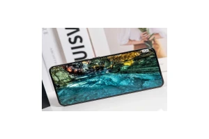 曲面屏再见 小米16系列或全系使用直屏设计