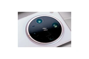 Find X8 Ultra首发OPPO凝光影像系统：内置超光影五摄