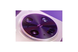 OPPO Find X8 Ultra外观官宣：搭载2K极窄边直屏