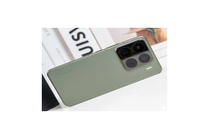 小米15系列官方降价300 叠加国补3699元入手