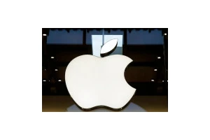 关税让苹果躺枪 iPhone 17系列顶配卖2300美元