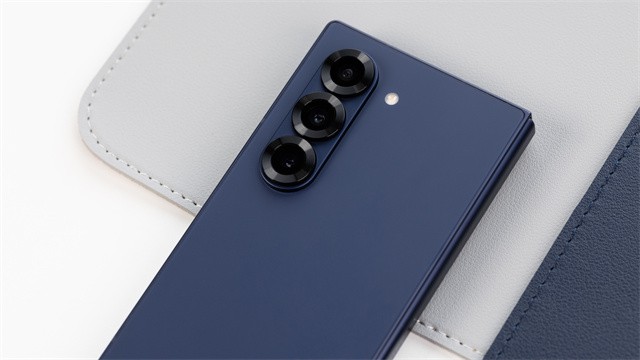 三星Galaxy Z Fold6体验：依然精致的外观 目前最强三星折叠屏