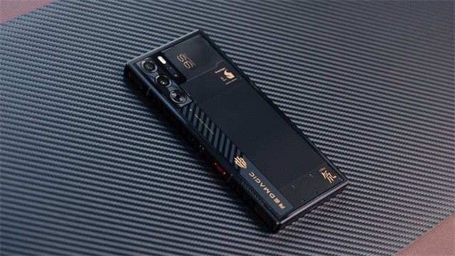 红魔9S Pro评测：游戏更稳更极致 AI陪你玩游戏很欢乐