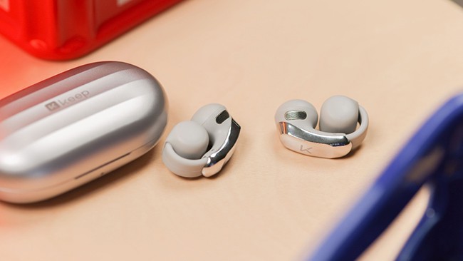 轻盈耳夹无感佩戴 开放聆听更安全 Keep运动耳机E Clip体验