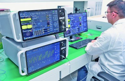 突破！全球电子通信产业迎来超高速信号“中国标尺”