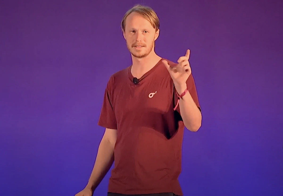 Kirk Baird 在泰国曼谷诗丽吉王后国家会议中心举行的 2024 年 DeFi 安全峰会上发表了他的演讲