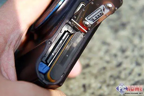 时尚专业小巧精美三星蓝调NV100HD评测(3)