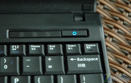 上网本也触摸 戴尔Latitude橡胶本评测 