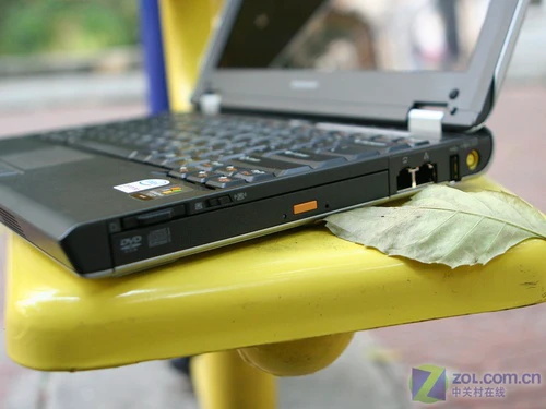另类ThinkPad 联想N220笔记本详细评测 另类ThinkPad 联想N220笔记本详细评测