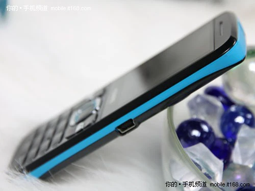 绑在炸弹上寄到美国吧 华为C5720评测