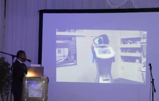 三宝平台机器人亮相智利，国际市场再引追捧