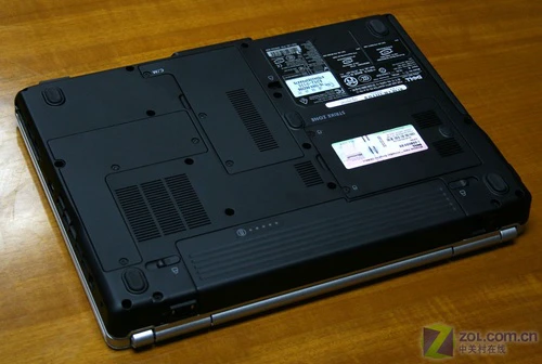 圣诞节的礼物 白色版戴尔1420唯美评测 