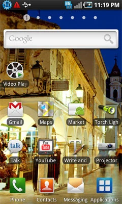 3.7寸超级AMOLED+Touchwiz3.0