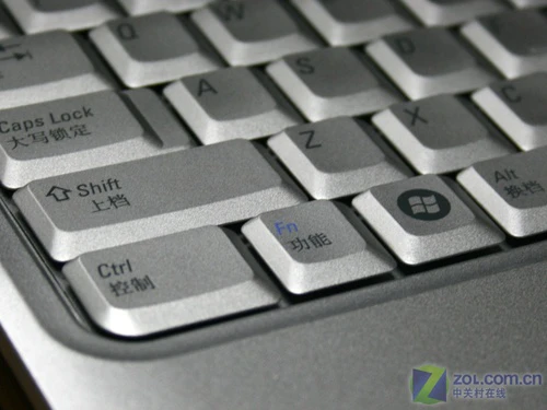 圣诞节的礼物 白色版戴尔1420唯美评测 