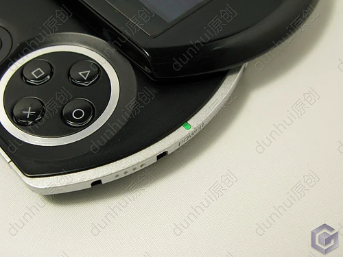 这个激情了 PSP go实机完全拆解大评测 