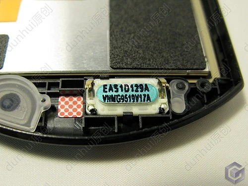 这个激情了 PSP go实机完全拆解大评测 