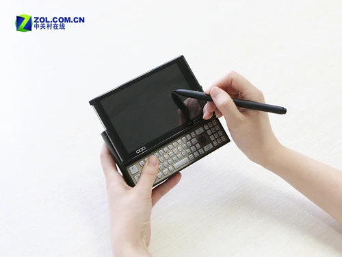 开始忘记笔记本 4款主流UMPC横向评测 