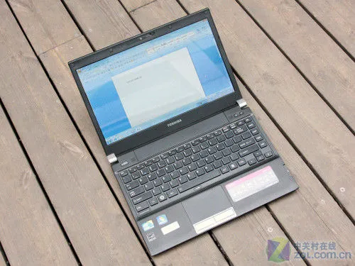 轻薄有型 东芝Portégé R700体验式评测