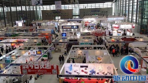 2015机器人博览会完美谢幕，全产业链特色独树一帜