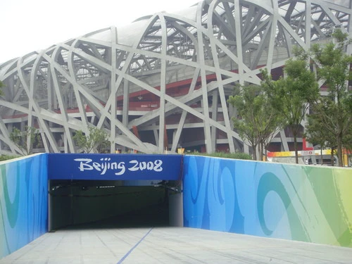 时尚代言内外兼修 奢华卡片索尼T700评测 时尚代言内外兼修 奢华卡片索尼T700评测