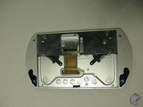 这个激情了 PSP go实机完全拆解大评测 