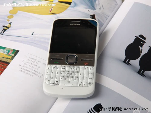 诺基亚E5在市场中的定位分析