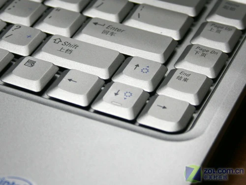 圣诞节的礼物 白色版戴尔1420唯美评测 