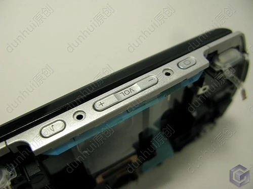 这个激情了 PSP go实机完全拆解大评测 