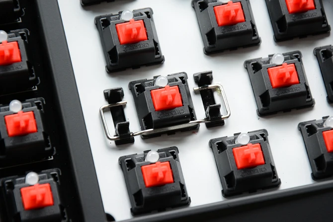 轴体及手感：CHERRY MX红轴 轻盈无比