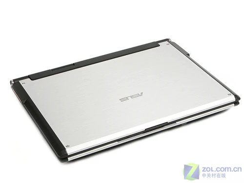 3DMark跑8K 华硕2万元顶极游戏本评测 