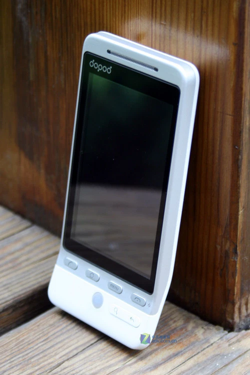 Android机皇来袭 多普达"Hero"首发评测 