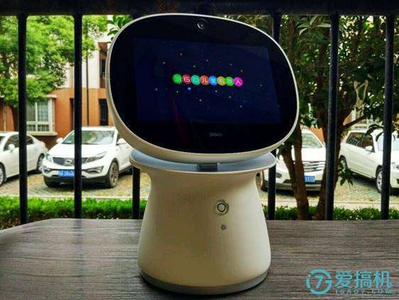 娱乐学习两不误——360儿童机器人体验