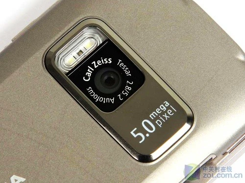 滑动缩放+GPS精确导航 诺基亚6710N评测 