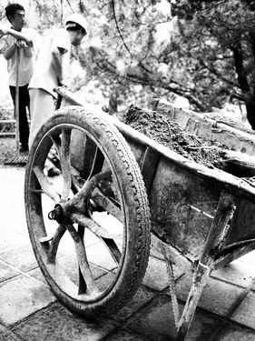 便携DC王 可换镜头奥林巴斯E-P1评测