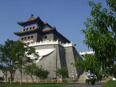 时尚代言内外兼修 奢华卡片索尼T700评测 时尚代言内外兼修 奢华卡片索尼T700评测