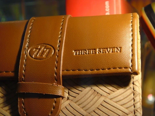 时尚代言内外兼修 奢华卡片索尼T700评测 时尚代言内外兼修 奢华卡片索尼T700评测