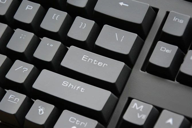 轴体及手感：CHERRY MX红轴 轻盈无比