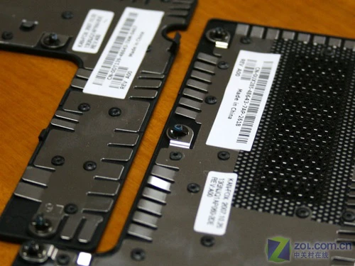 圣诞节的礼物 白色版戴尔1420唯美评测 