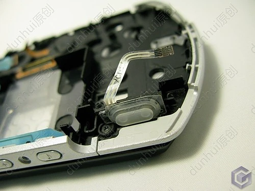 这个激情了 PSP go实机完全拆解大评测 