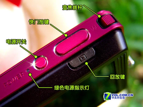 时尚代言内外兼修 奢华卡片索尼T700评测 时尚代言内外兼修 奢华卡片索尼T700评测