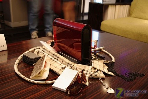 仅词典般大小? 戴尔Hybrid PC首发评测 