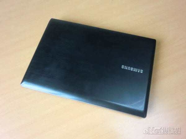 三星Q330笔记本组图_eNet笔记本频道